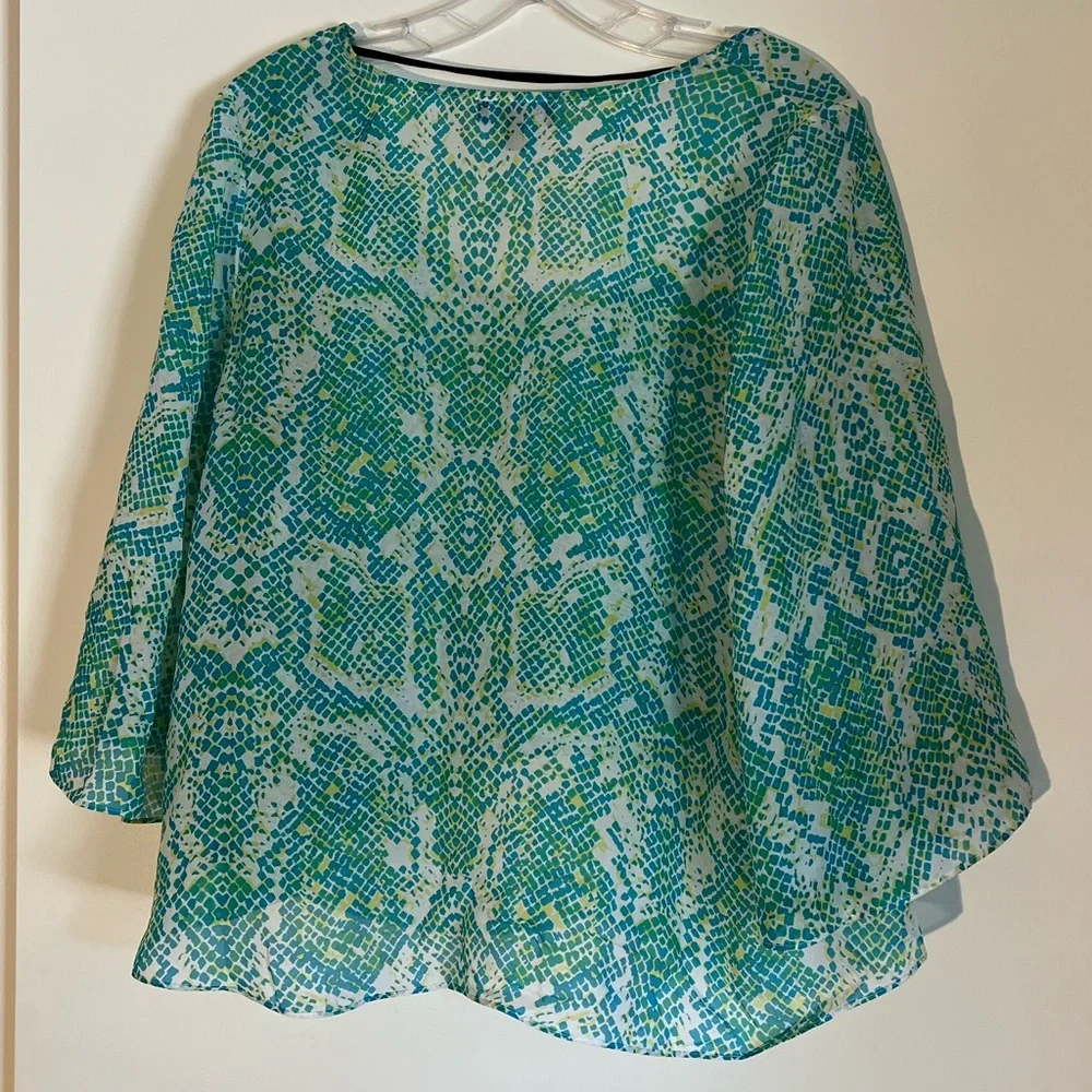 Bebe turquoise snakeskin sheer blouse size medium - Picture 2 of 3